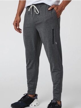 Vuori Sunday Performance gray Jogger mens small